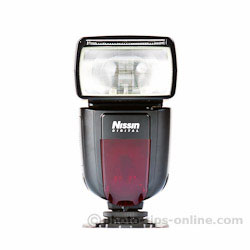 Nissin Di700 flash: front view