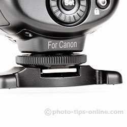 Nissin Di700 flash: mounting ring