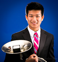 Nissin Di700 flash: hiding in a French Horn